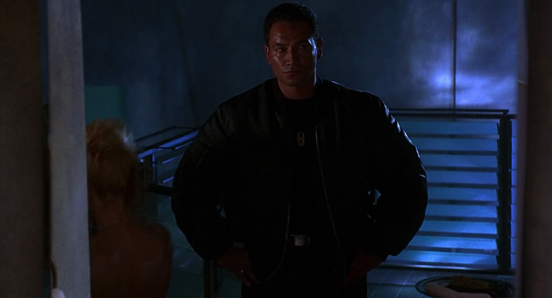 Barb Wire (1996) screencap 6732