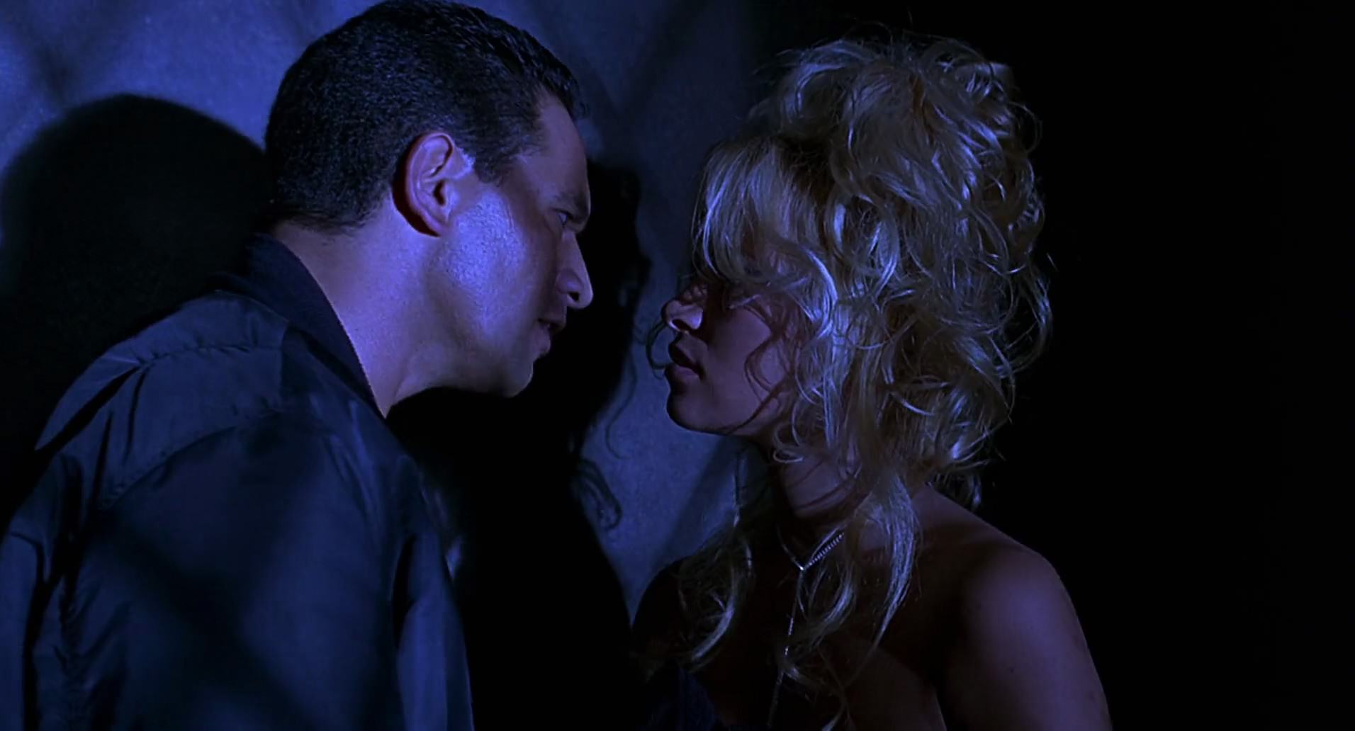 Barb Wire (1996) HD screenshot 6749