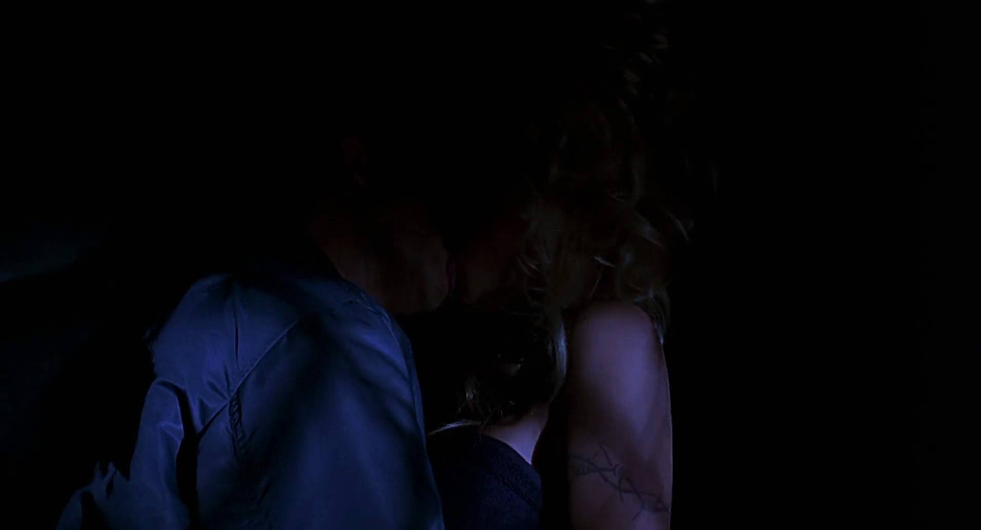 Barb Wire (1996) HD screenshot 6761