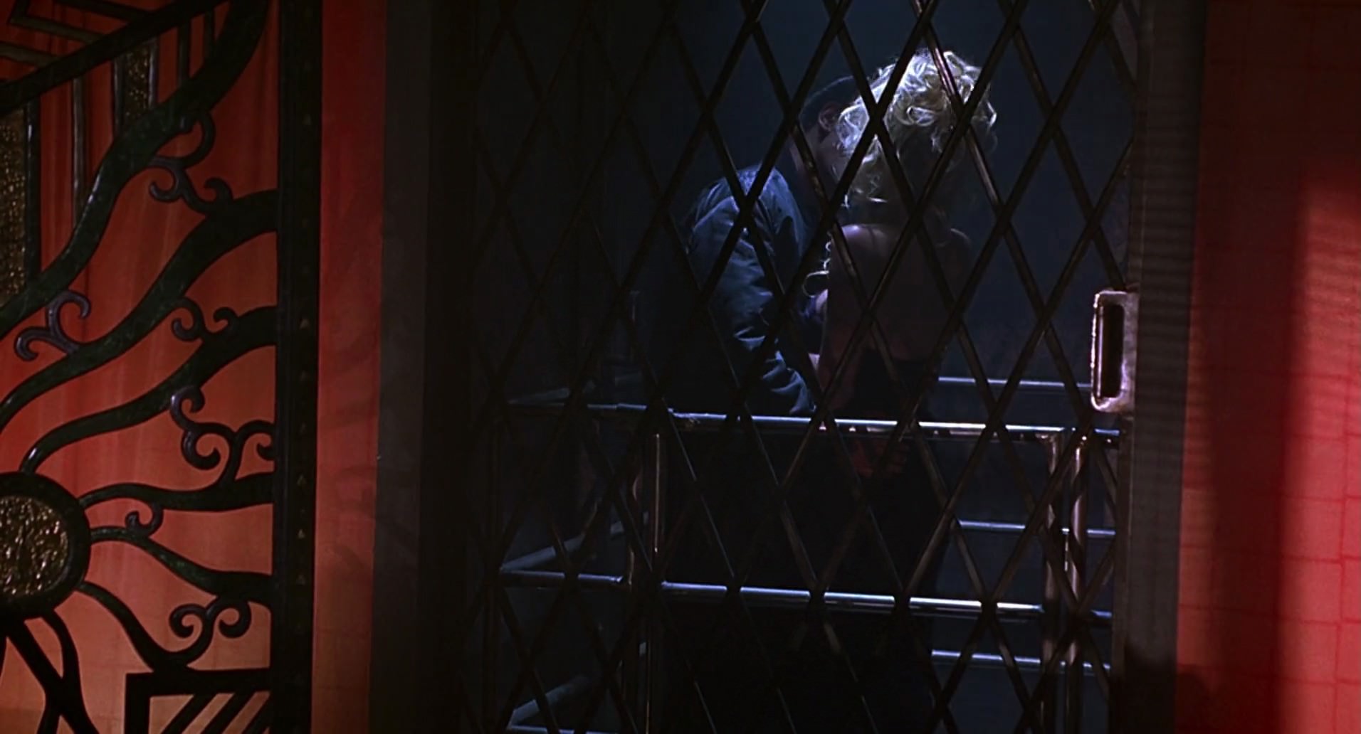 Barb Wire (1996) screencap 6789
