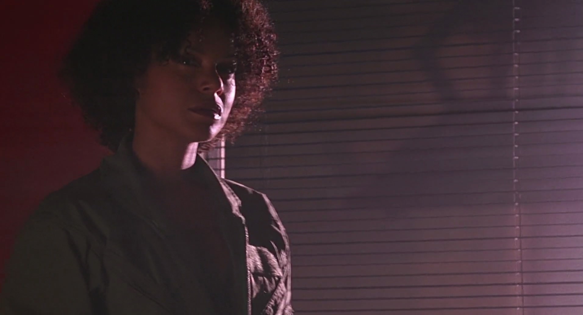 Barb Wire (1996) HD screenshot 6797
