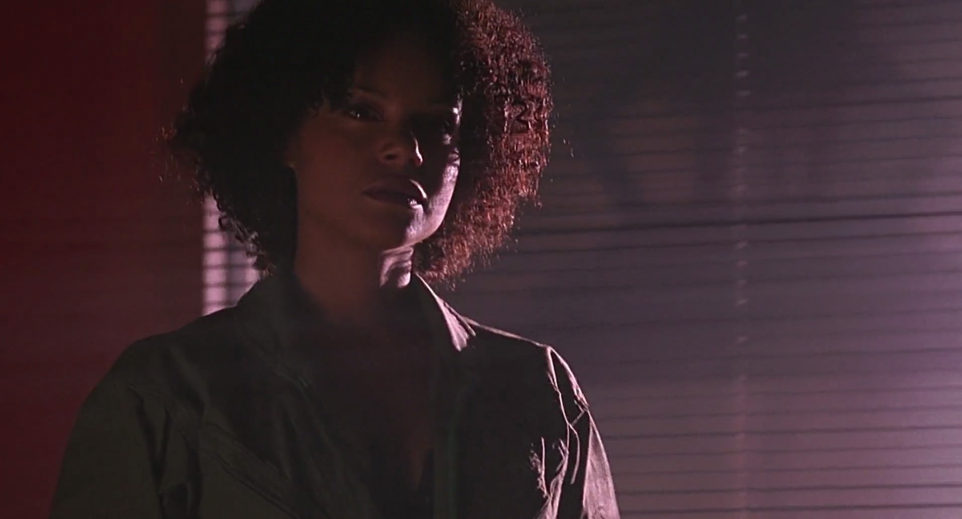 Barb Wire (1996) screencap 6798