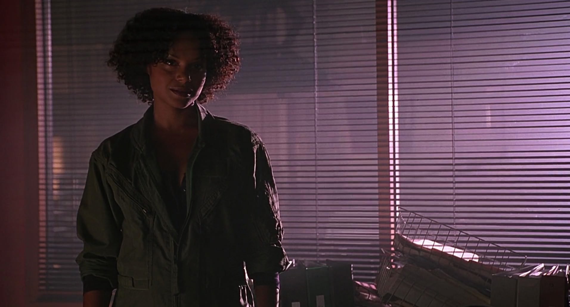 Barb Wire (1996) HD screenshot 6809