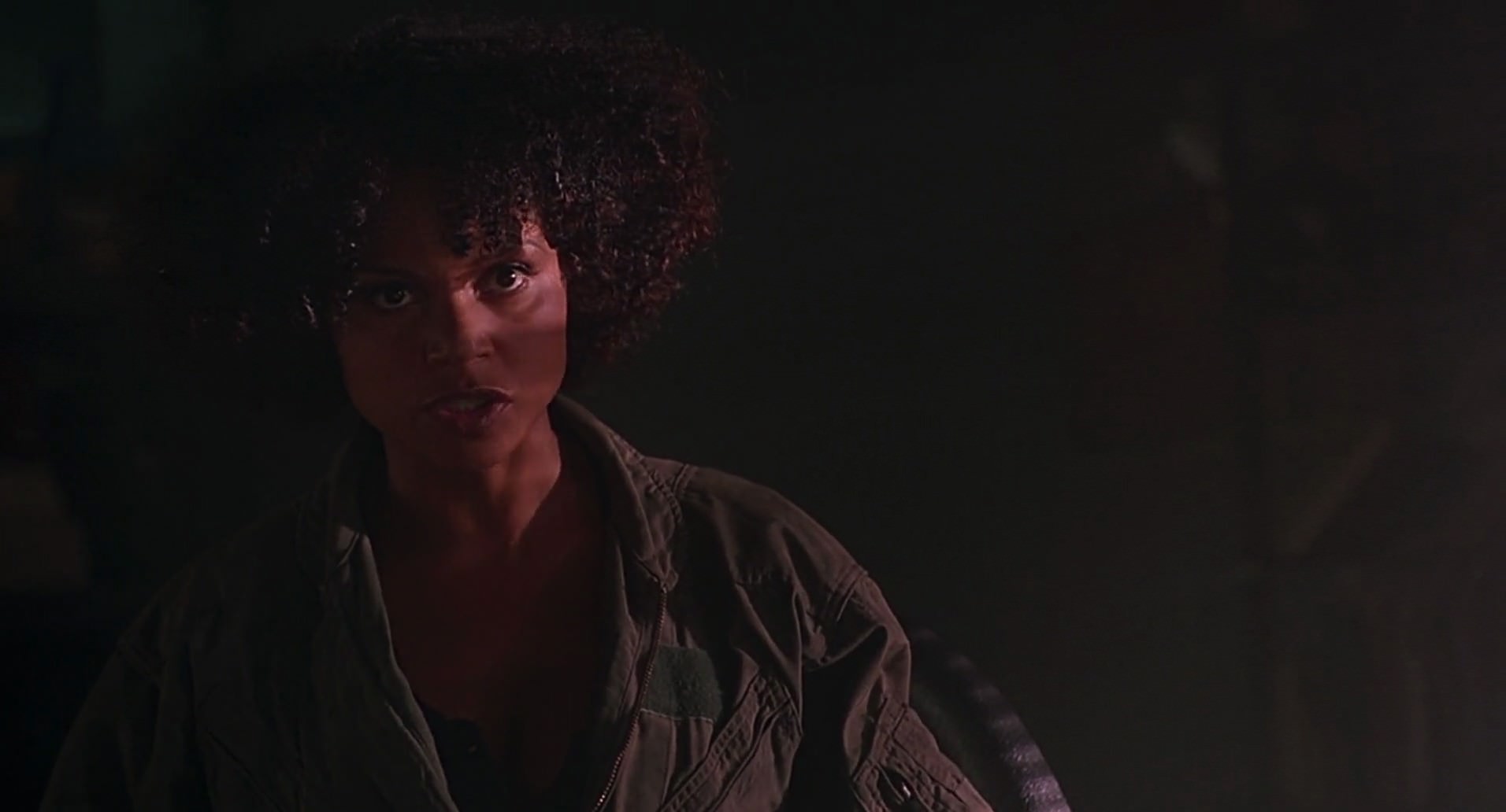 Barb Wire (1996) screencap 6924