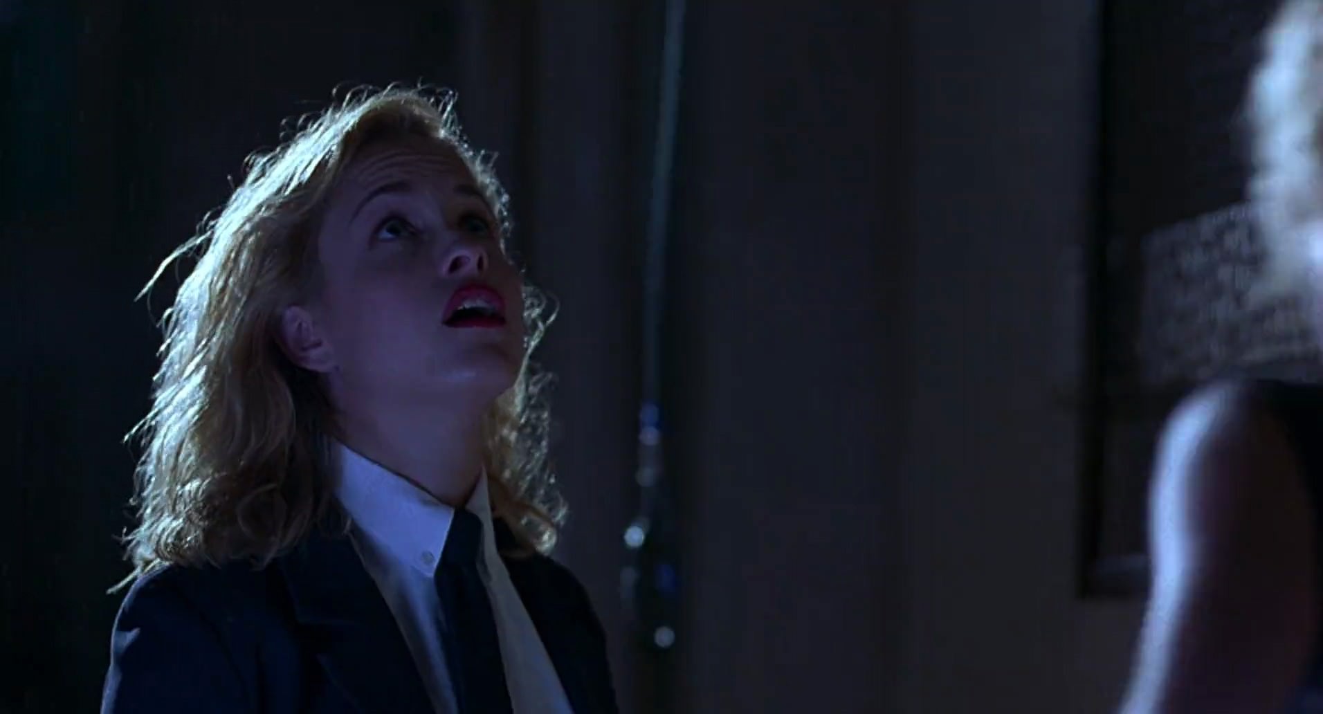 Barb Wire (1996) screencap 696