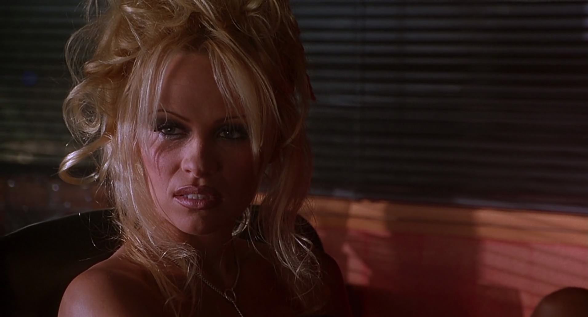Barb Wire (1996) HD screenshot 6980