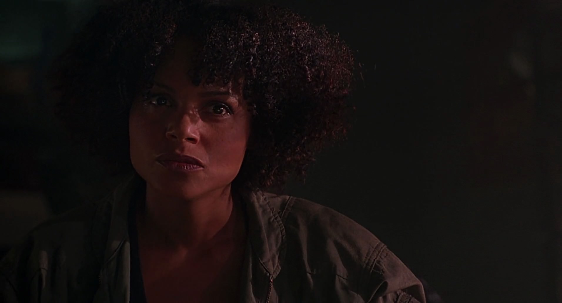 Barb Wire (1996) screencap 6987
