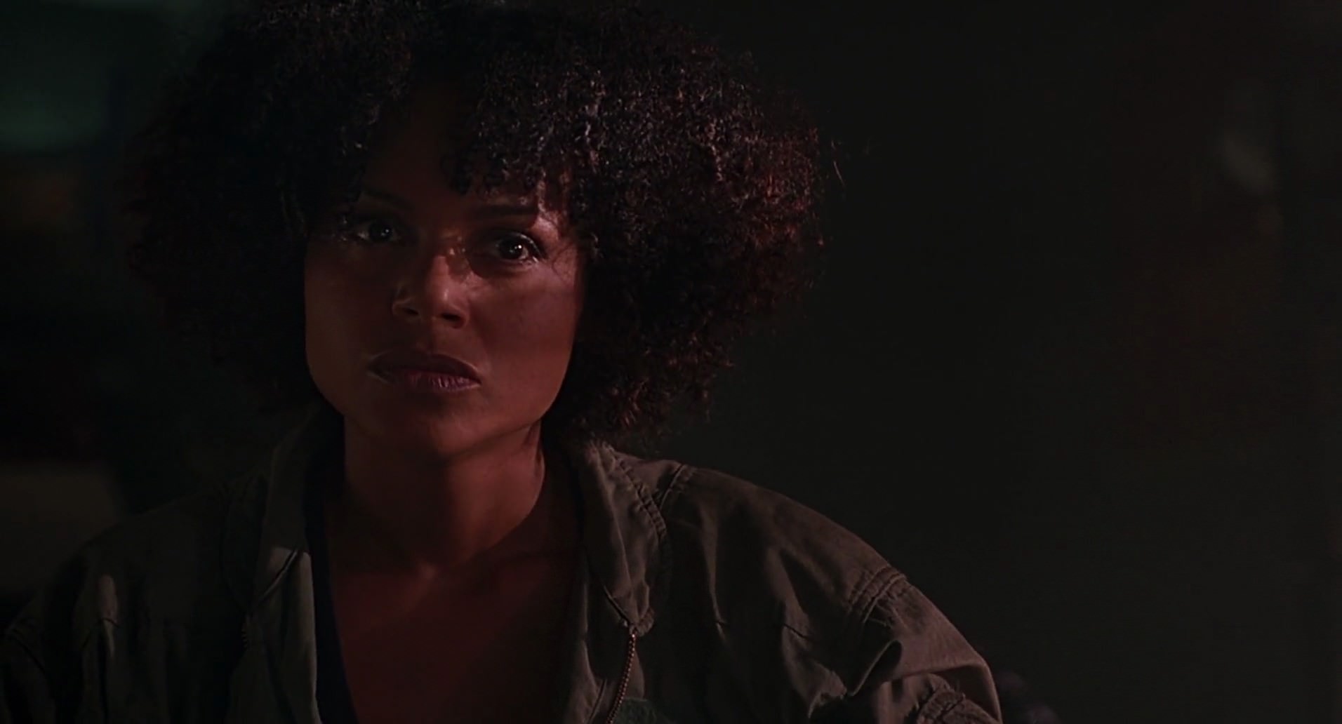Barb Wire (1996) HD screenshot 6989