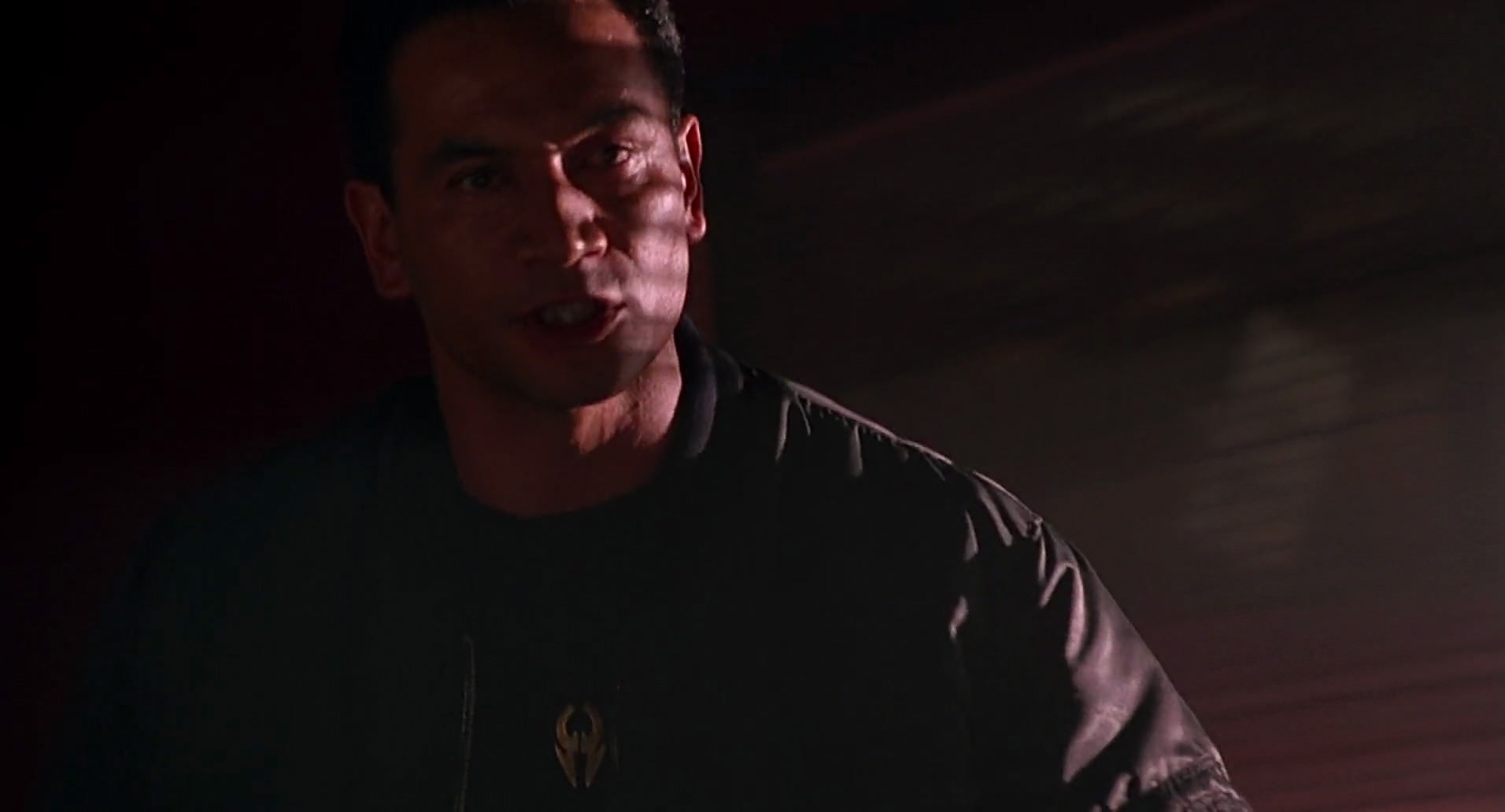 Barb Wire (1996) screencap 6999