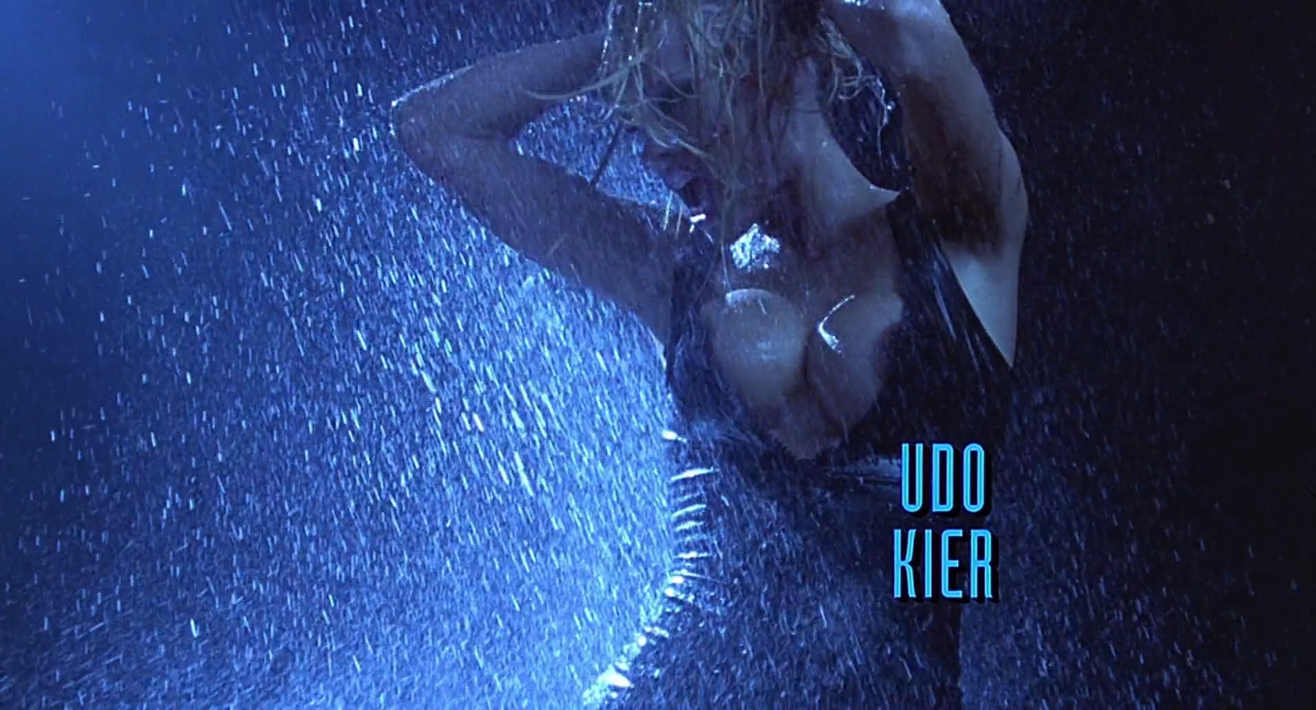 Barb Wire (1996) movie still 70