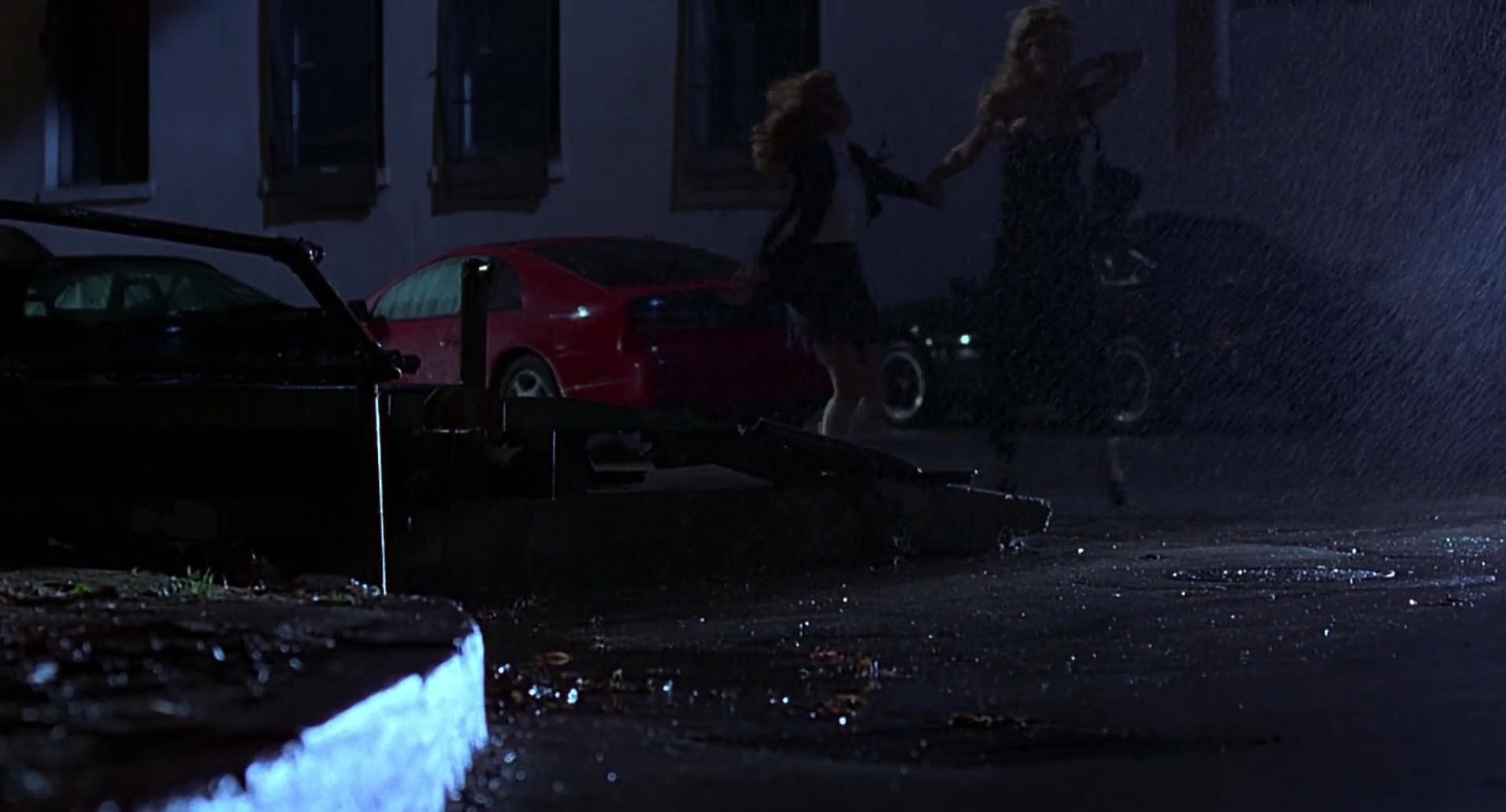 Barb Wire (1996) screencap 705