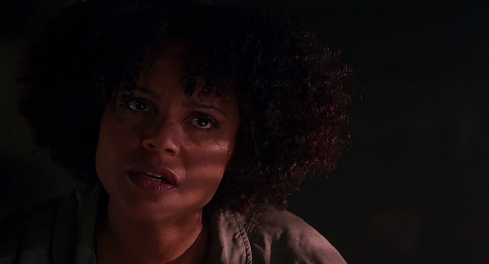Barb Wire (1996) screencap 7050