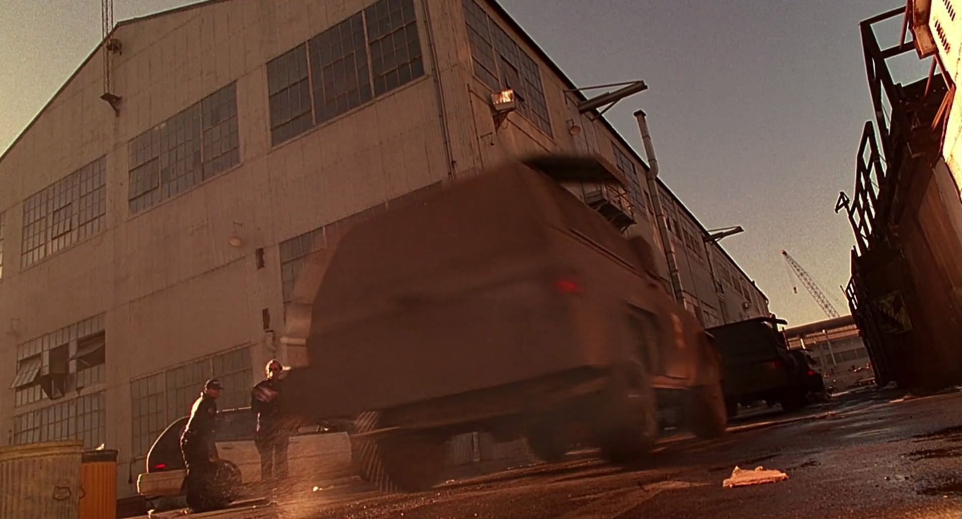 Barb Wire (1996) screencap 7065