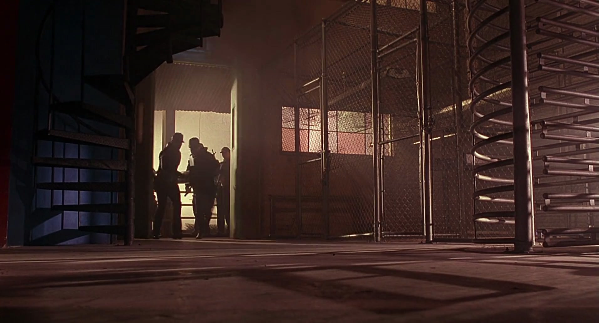 Barb Wire (1996) screencap 7083
