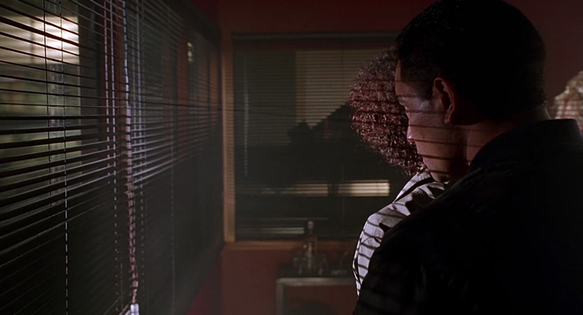 Barb Wire (1996) screencap 7095