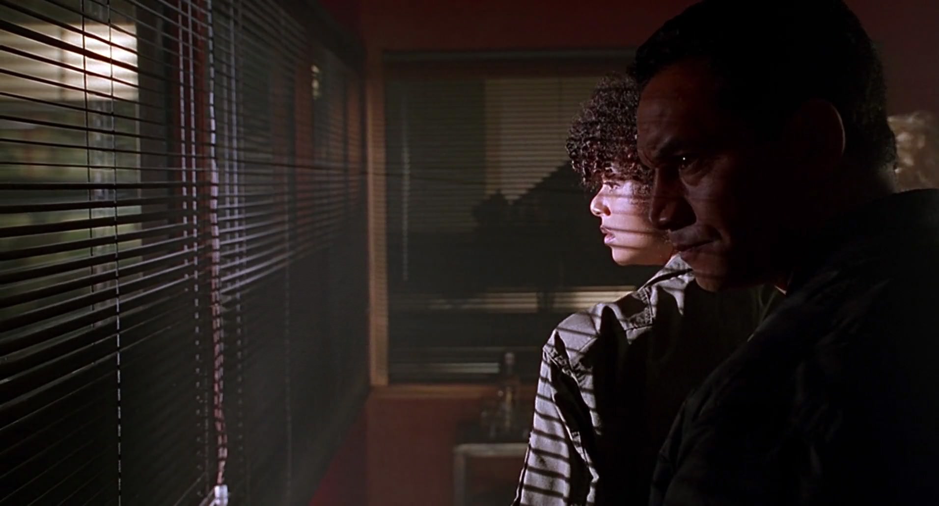 Barb Wire (1996) screencap 7098