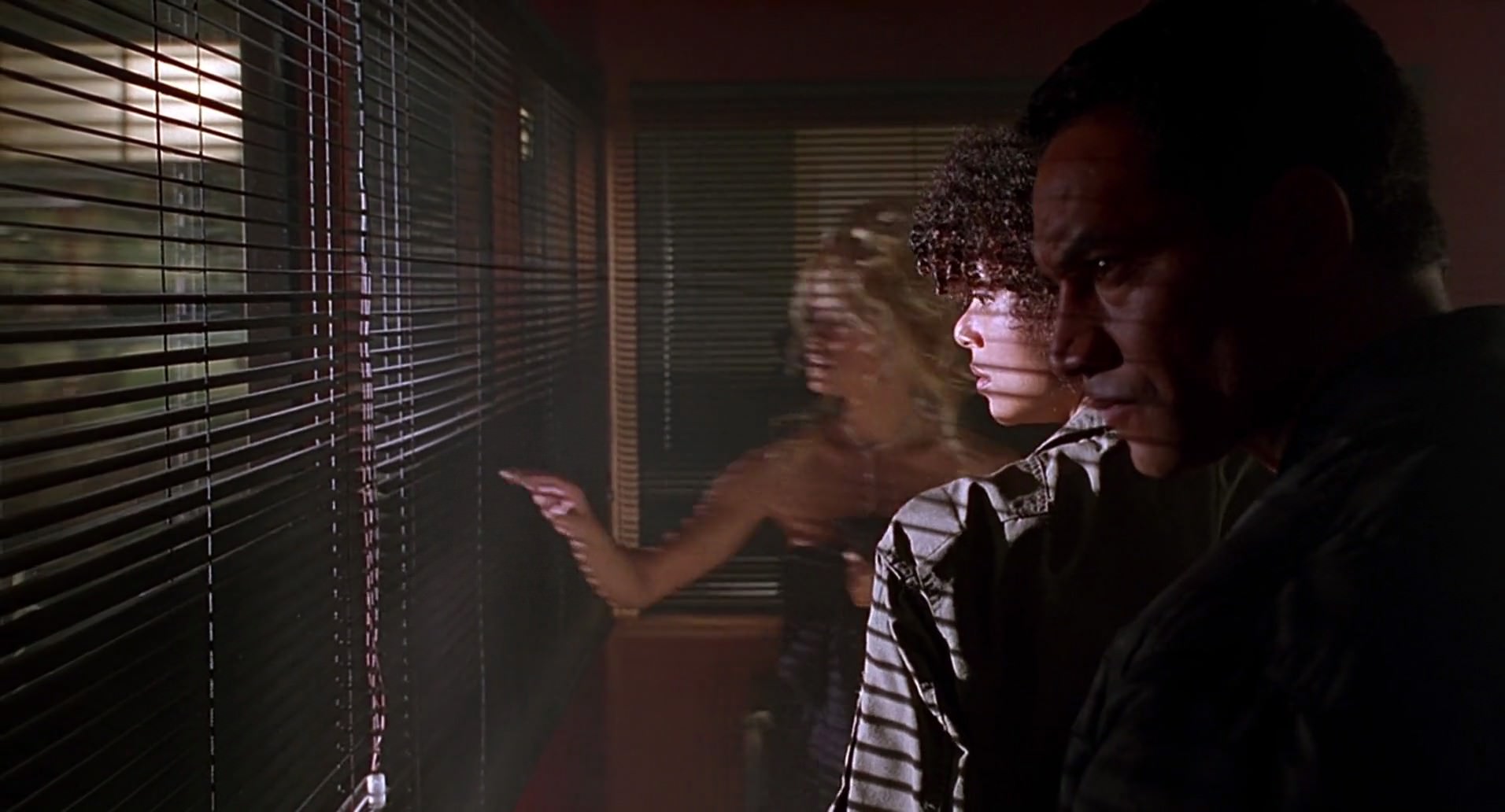 Barb Wire (1996) HD screenshot 7100