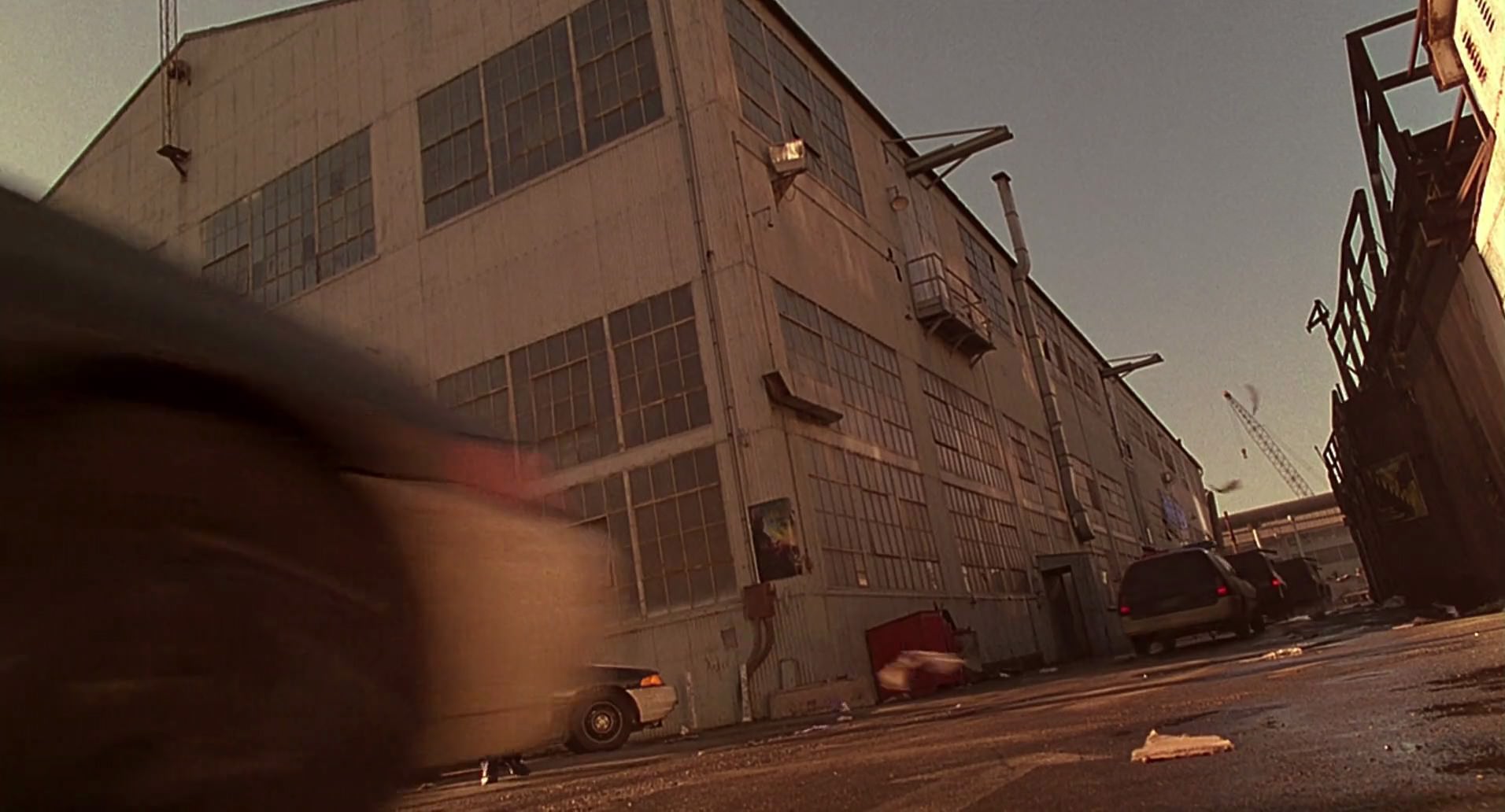 Barb Wire (1996) screencap 7104