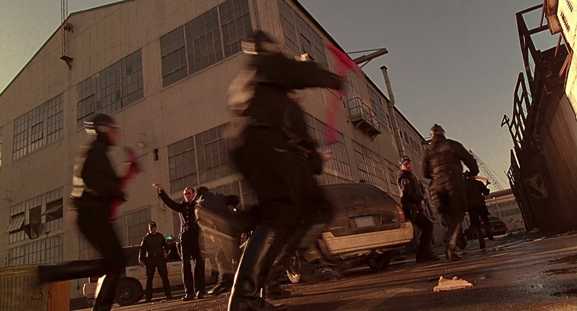 Barb Wire (1996) screencap 7113