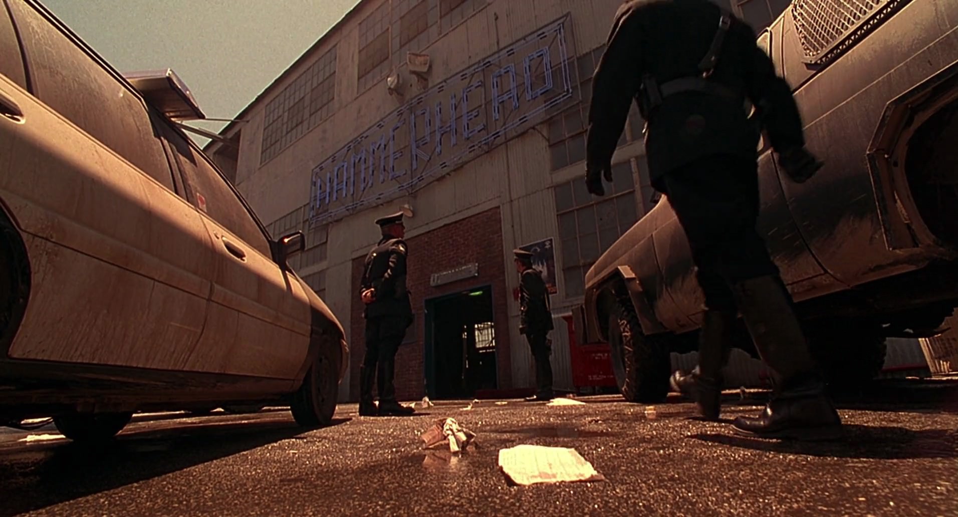 Barb Wire (1996) screencap 7134