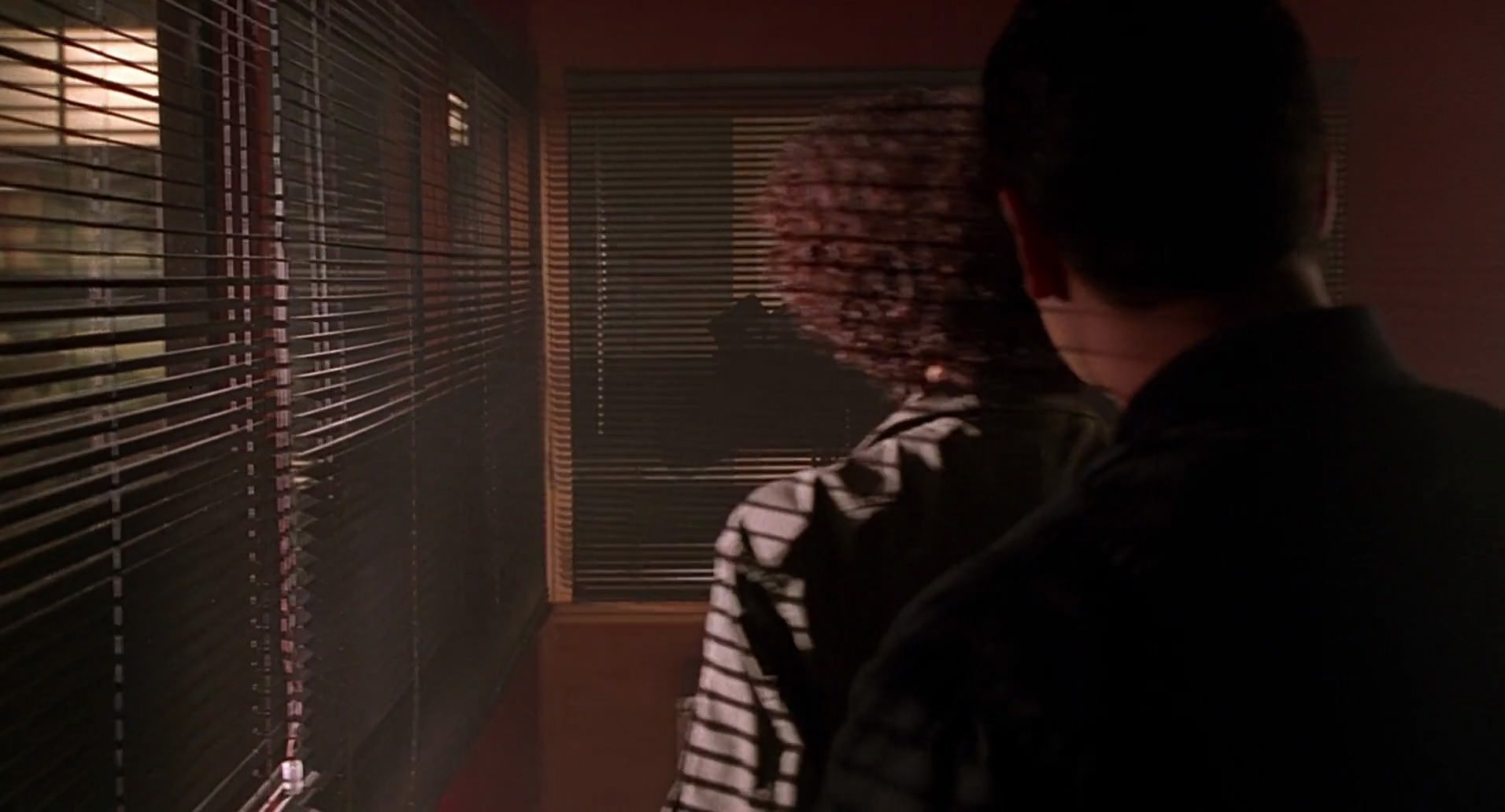 Barb Wire (1996) screencap 7152