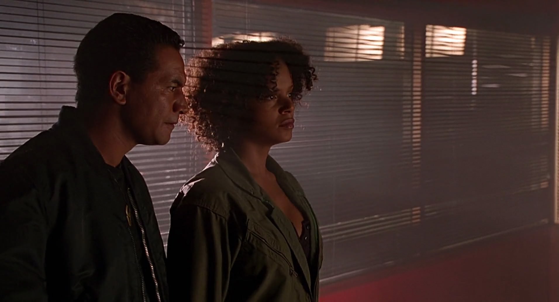 Barb Wire (1996) screencap 7158