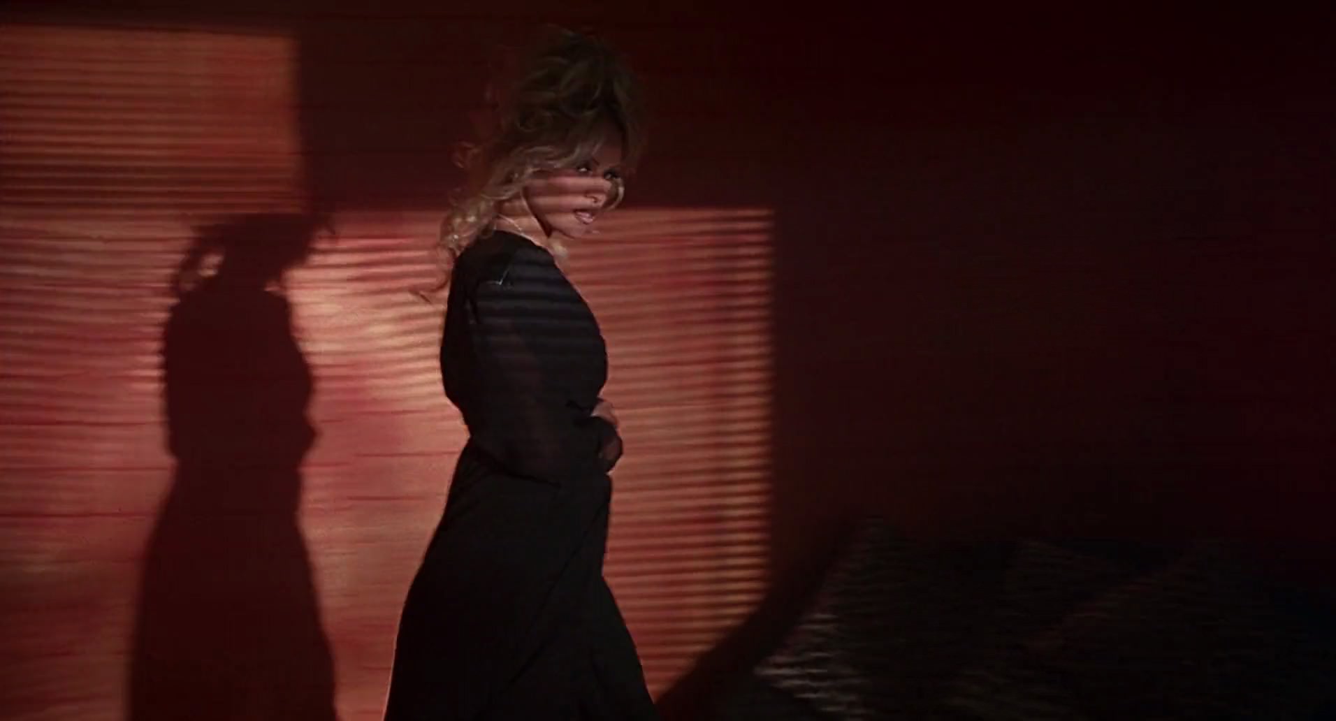 Barb Wire (1996) HD screenshot 7166
