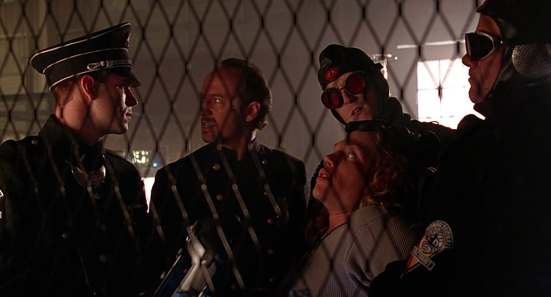 Barb Wire (1996) screencap 7191
