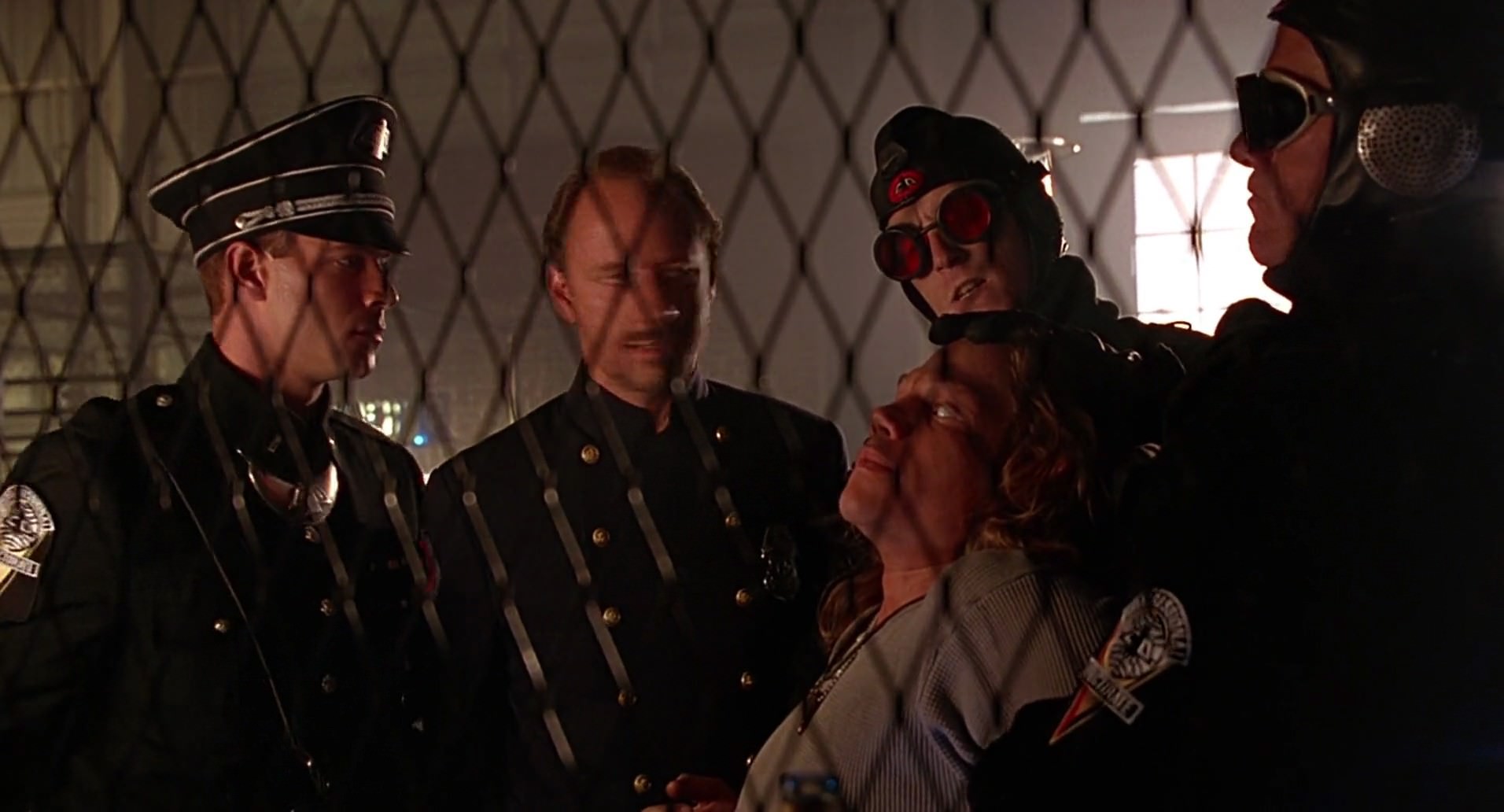 Barb Wire (1996) screencap 7194