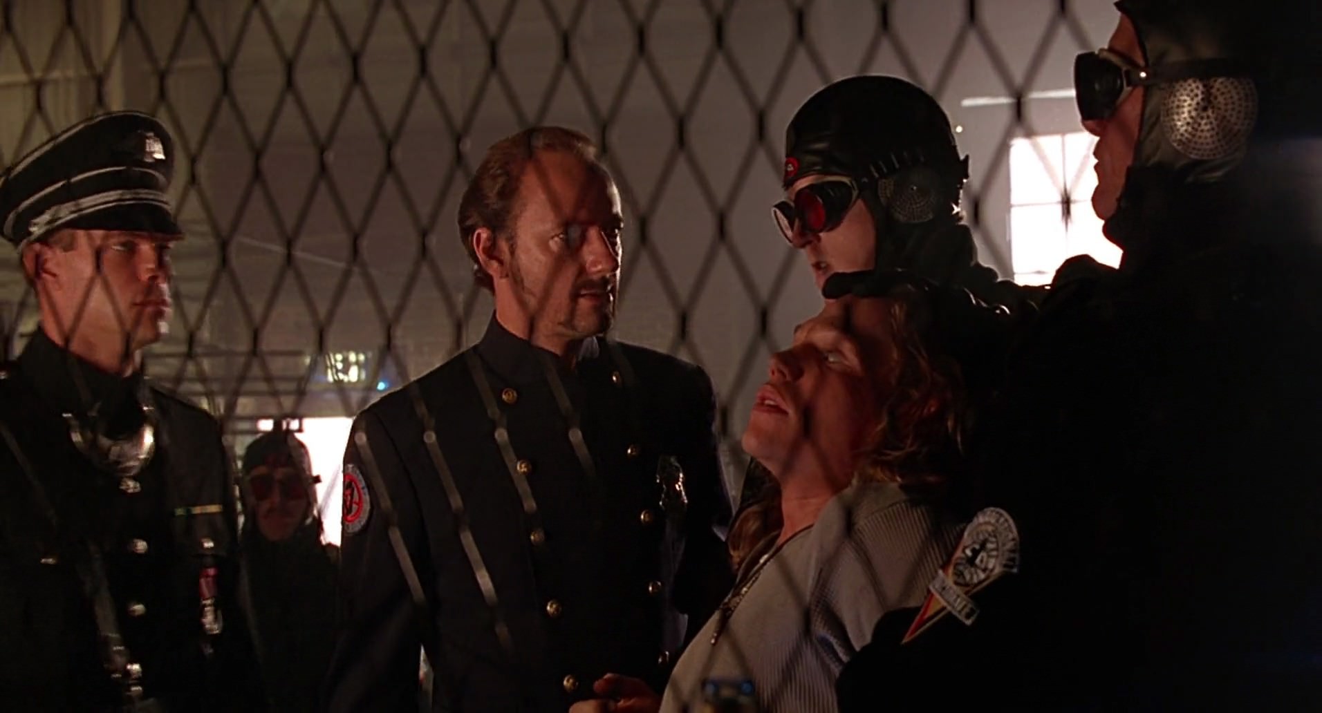 Barb Wire (1996) HD screenshot 7196