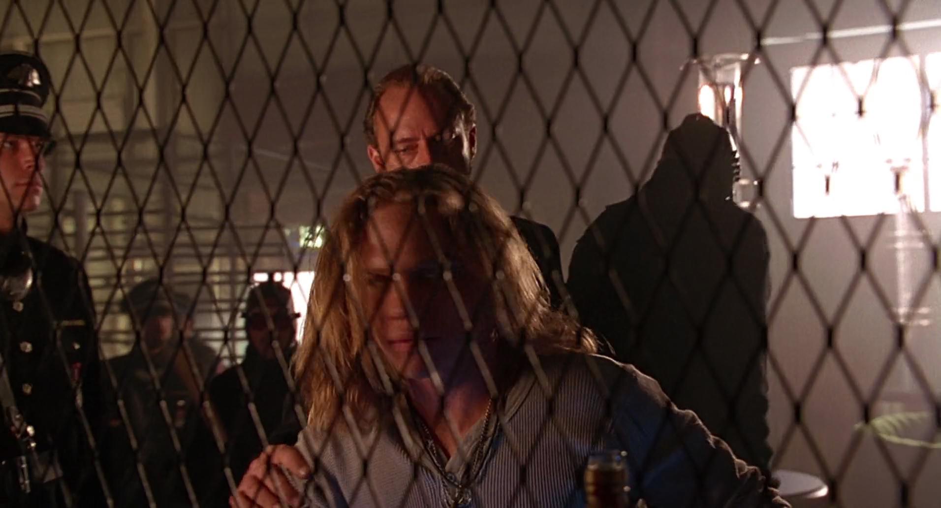 Barb Wire (1996) screencap 7200