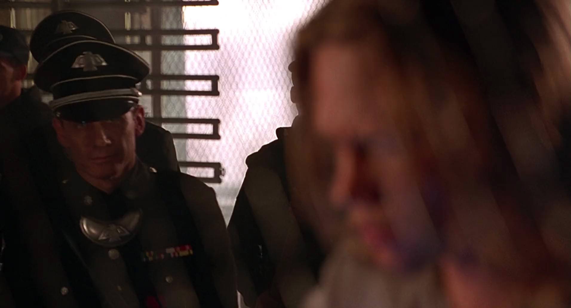 Barb Wire (1996) screencap 7209