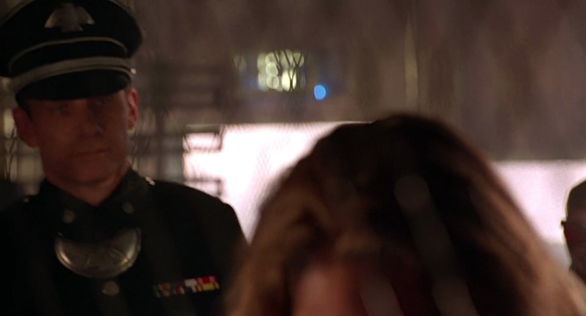 Barb Wire (1996) HD screenshot 7214