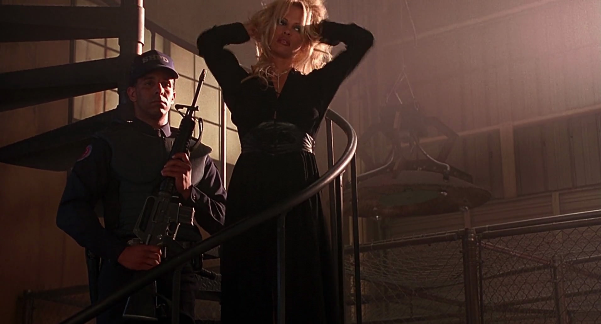 Barb Wire (1996) HD screenshot 7220