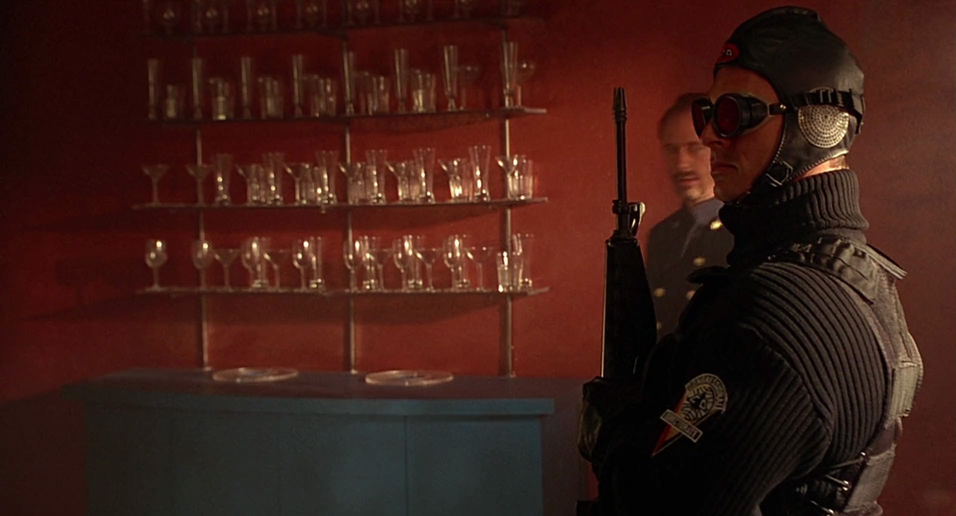 Barb Wire (1996) HD screenshot 7241