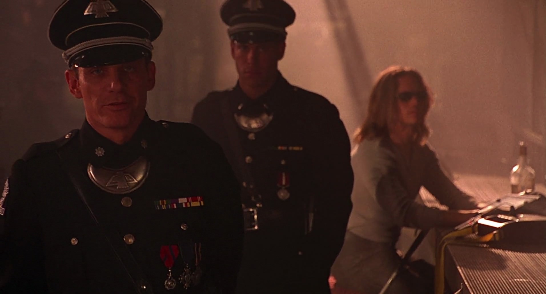 Barb Wire (1996) screencap 7257
