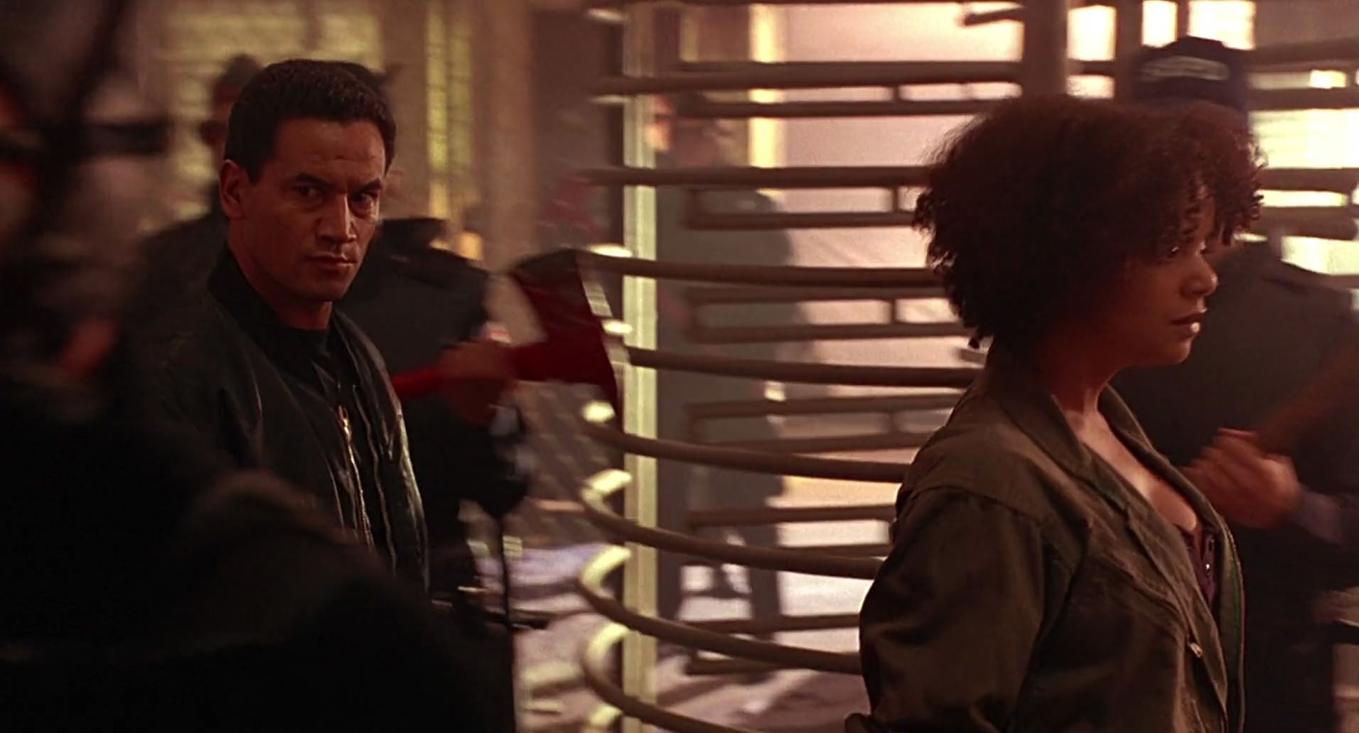 Barb Wire (1996) screencap 7296