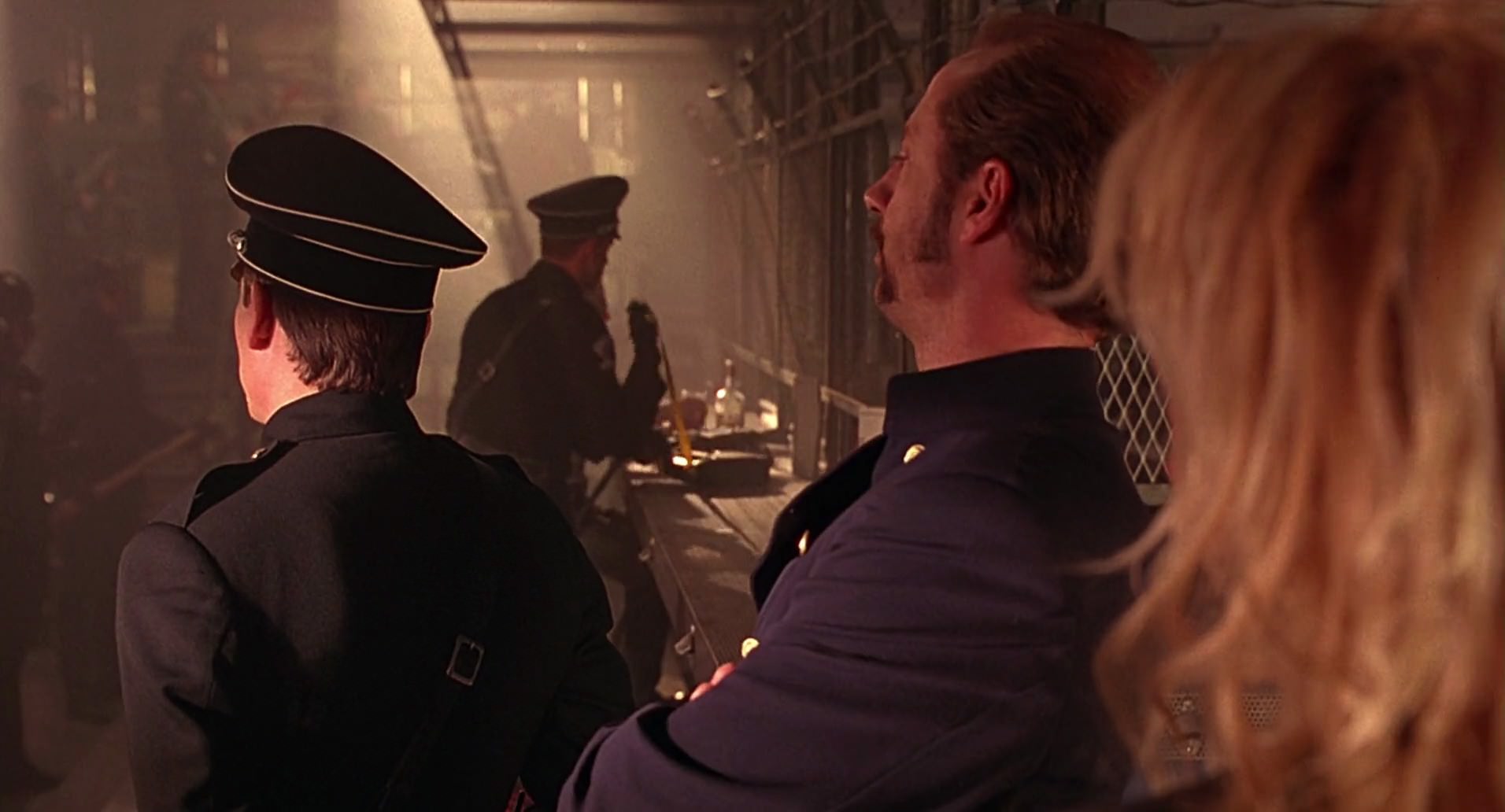 Barb Wire (1996) screencap 7302