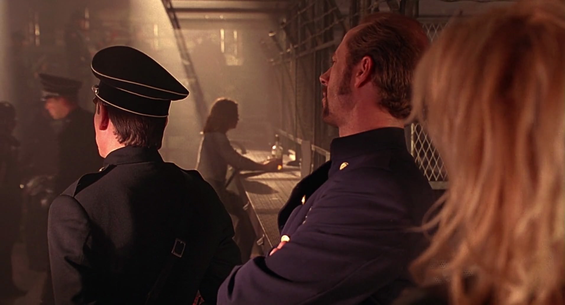 Barb Wire (1996) screencap 7305
