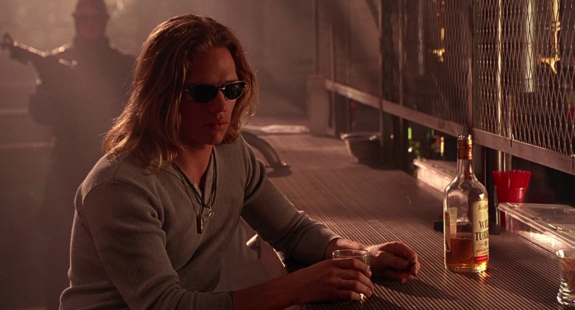 Barb Wire (1996) HD screenshot 7322