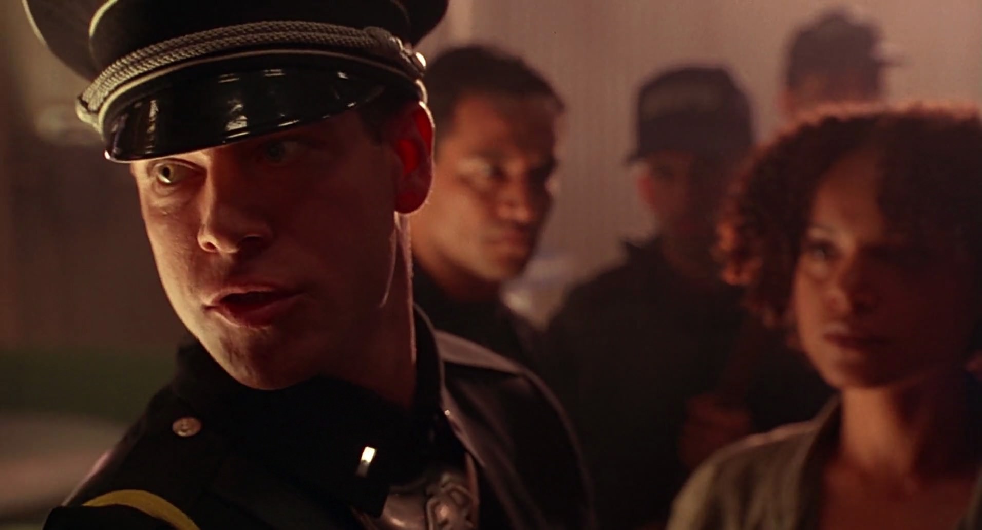 Barb Wire (1996) screencap 7332