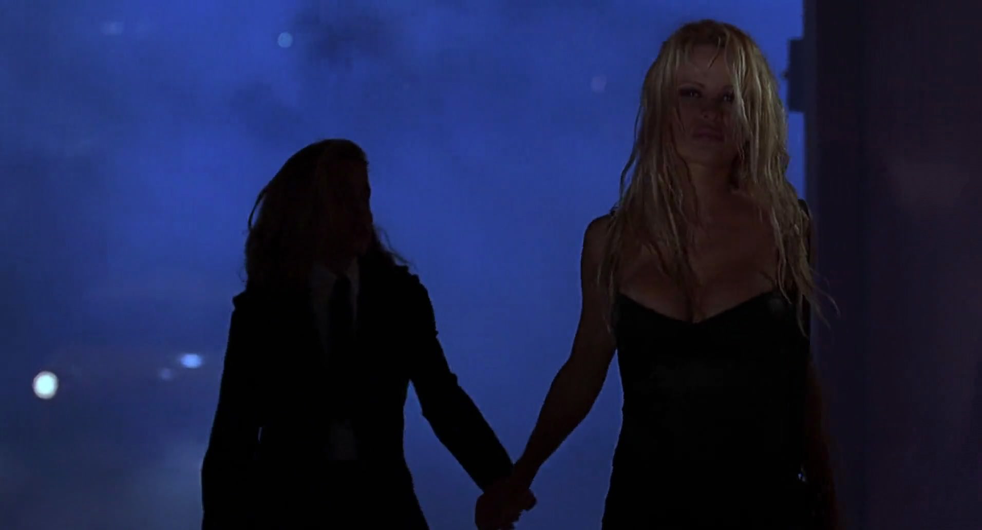 Barb Wire (1996) screencap 735