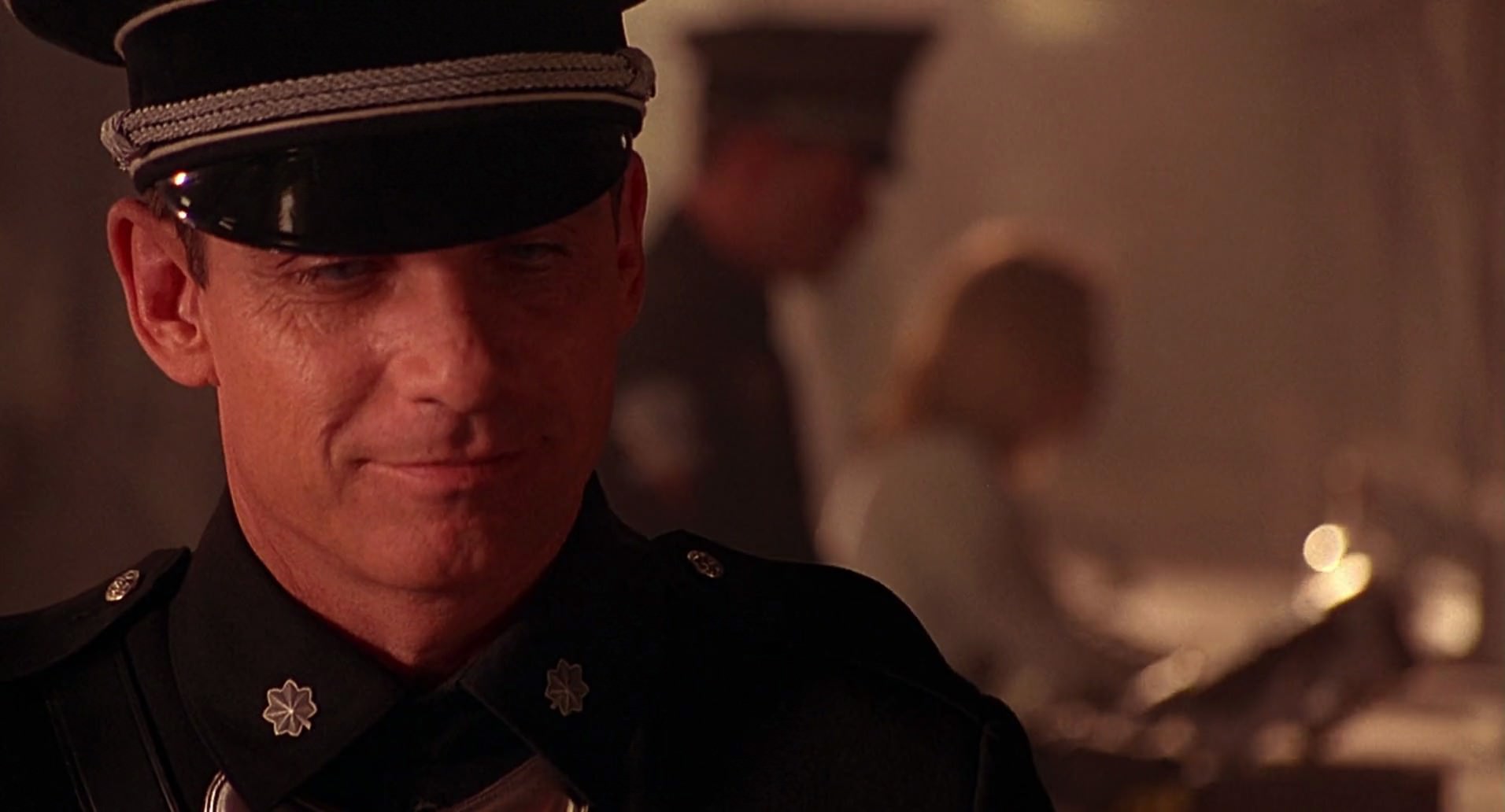 Barb Wire (1996) screencap 7374