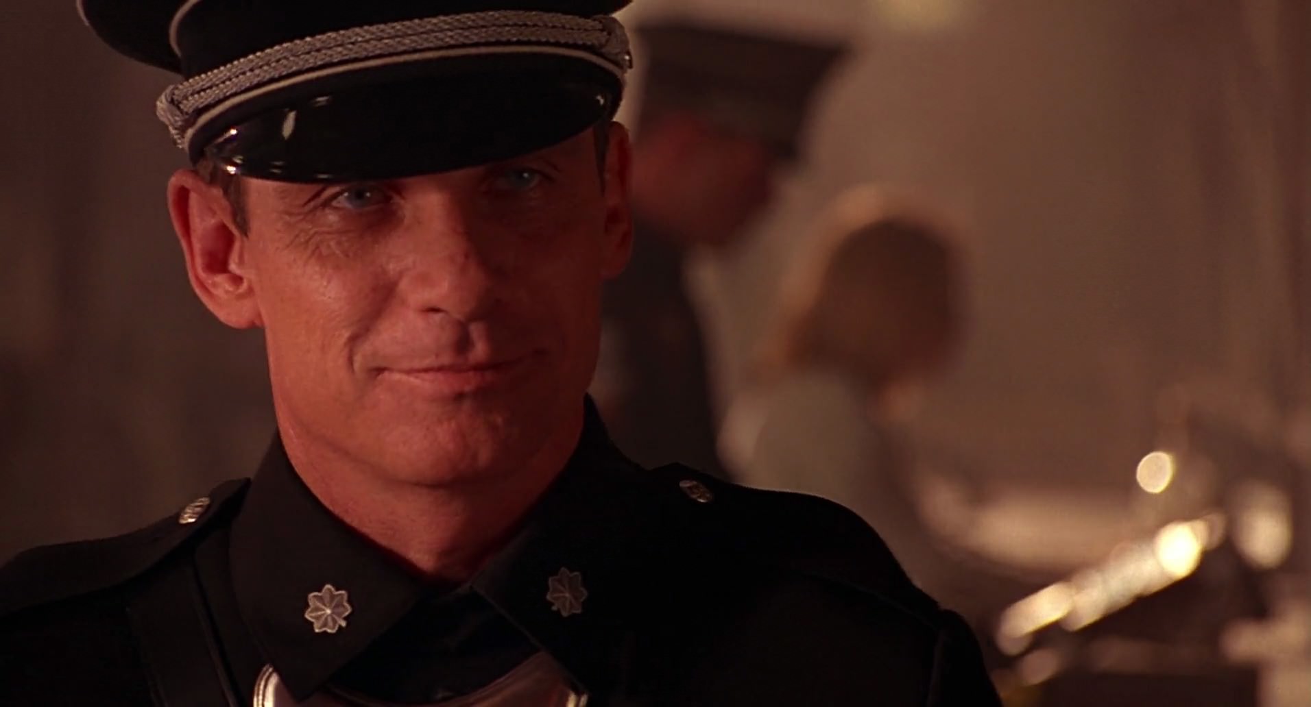 Barb Wire (1996) screencap 7377