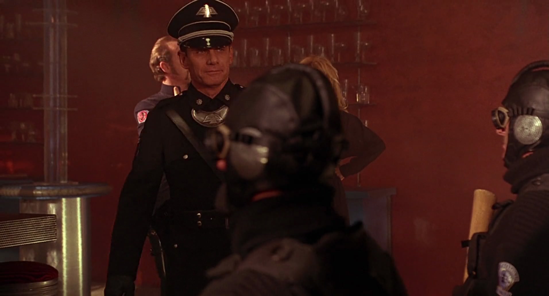 Barb Wire (1996) screencap 7386