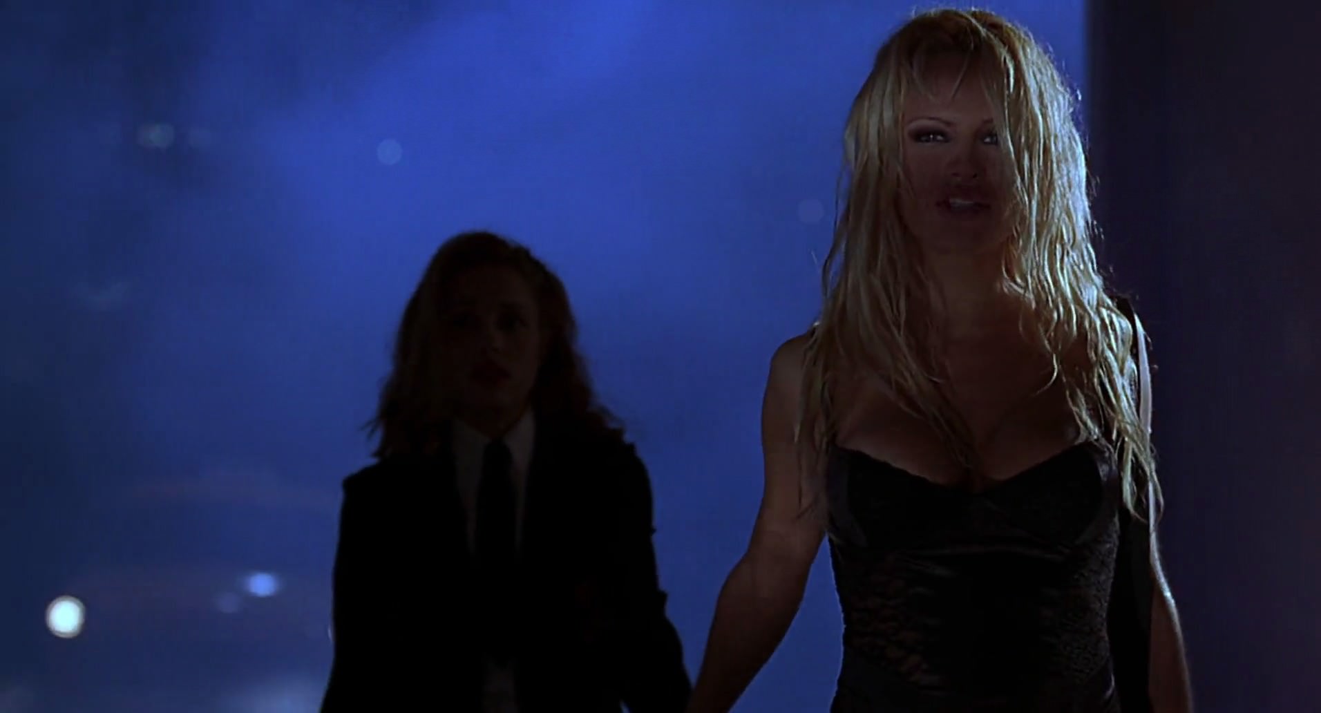 Barb Wire (1996) screencap 741
