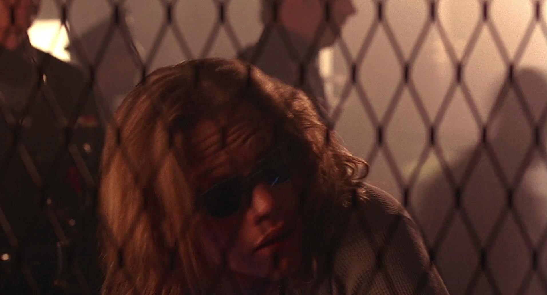 Barb Wire (1996) screencap 7416