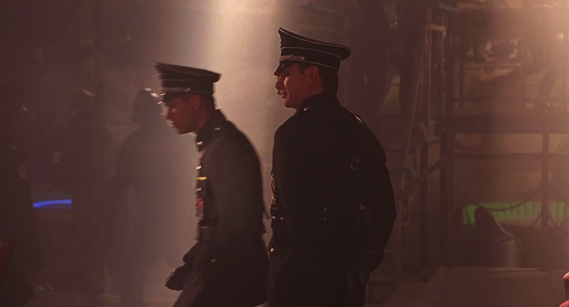 Barb Wire (1996) screencap 7422