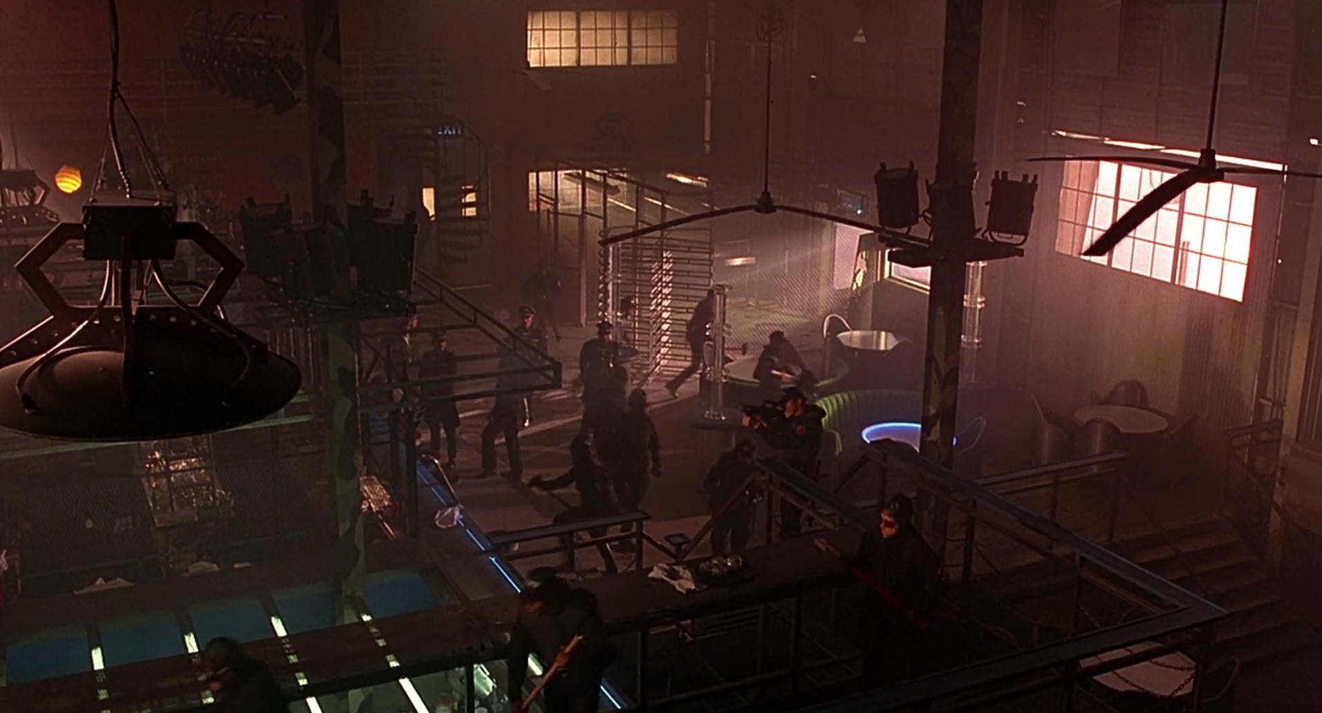 Barb Wire (1996) screencap 7434