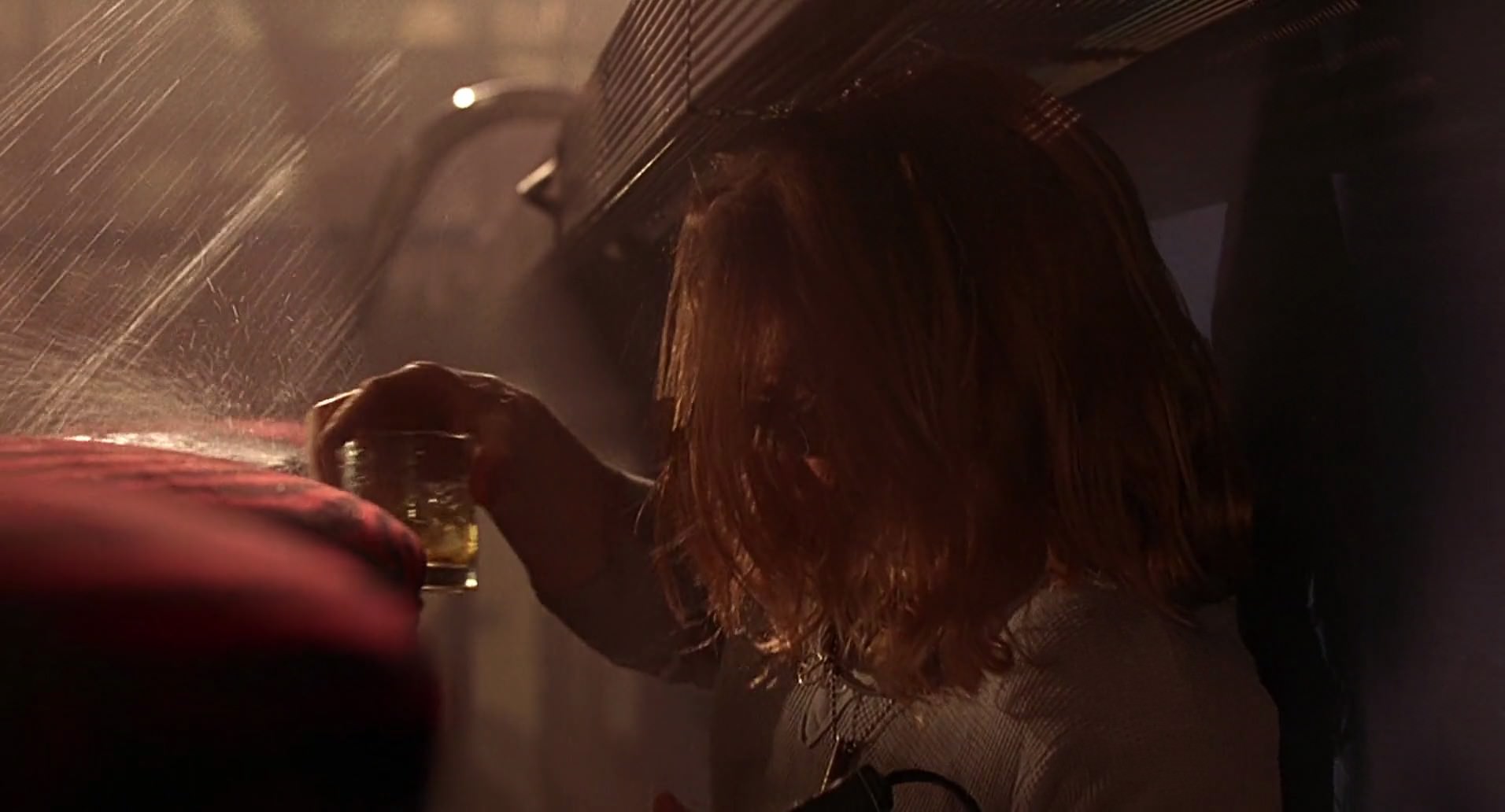 Barb Wire (1996) HD screenshot 7466